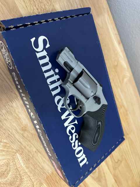 S&amp;W 642 Ultimate Carry