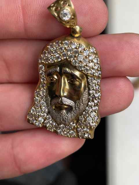 10K Gold Jesus Head Pendant