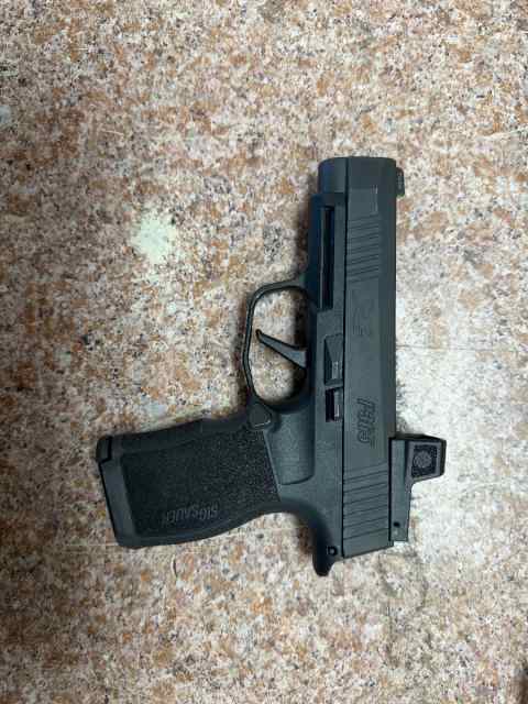 Sig Sauer P365 w Romero Zero Elite