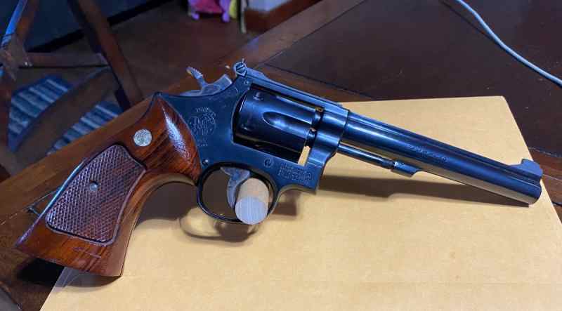 Smith &amp; Wesson Model 48  22 Magnum