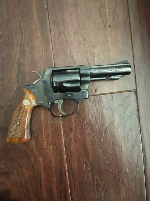 Smith &amp; Wesson Model 36-1