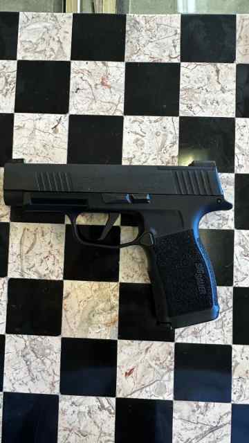 Sig sauer p365 XL pistol 