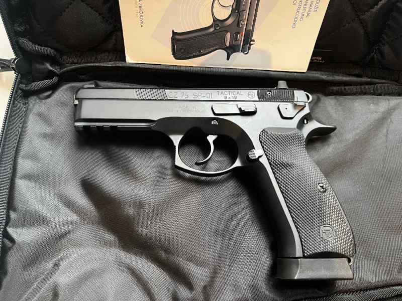 CZ 75 SP-01 Tactical 9mm