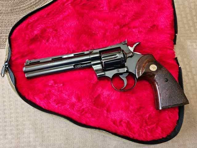 Colt Python .357 Mag. 6 Inch Blue.1972