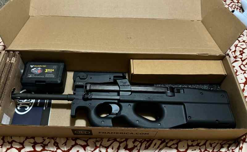 FN Ps90 BNiB