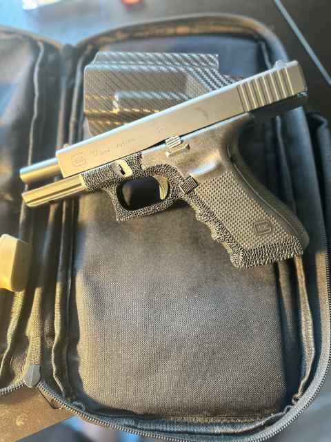 Glock 17 