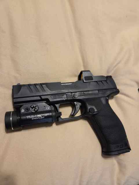 Walther pdp 4.6 w red dot, light, holster