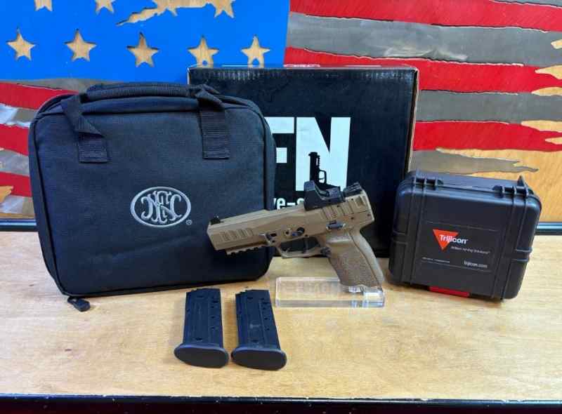 FN Five-Seven MRD 5.7x28. 20+1 w/ Trijicon RMR 