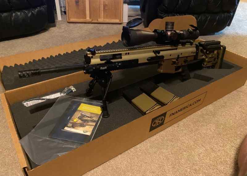 FN SCAR 20S 308/7.62x51, RCH w/box, plus extras