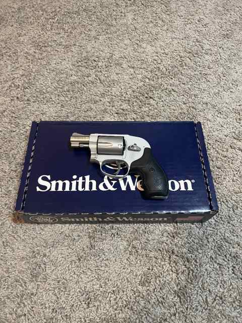 Smith &amp; Wesson 638 revolver